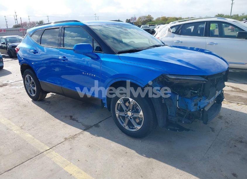 2024 Chevrolet Blazer FWD 2LT (VIN 3GNKBCR47RS170301) main photo