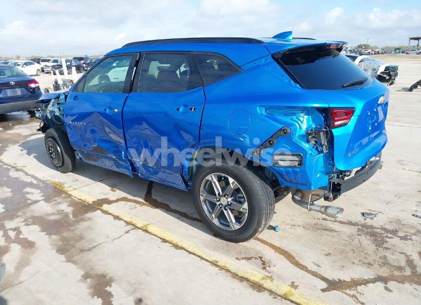 Photo 3 of 2024 Chevrolet Blazer FWD 2LT (VIN 3GNKBCR47RS170301)