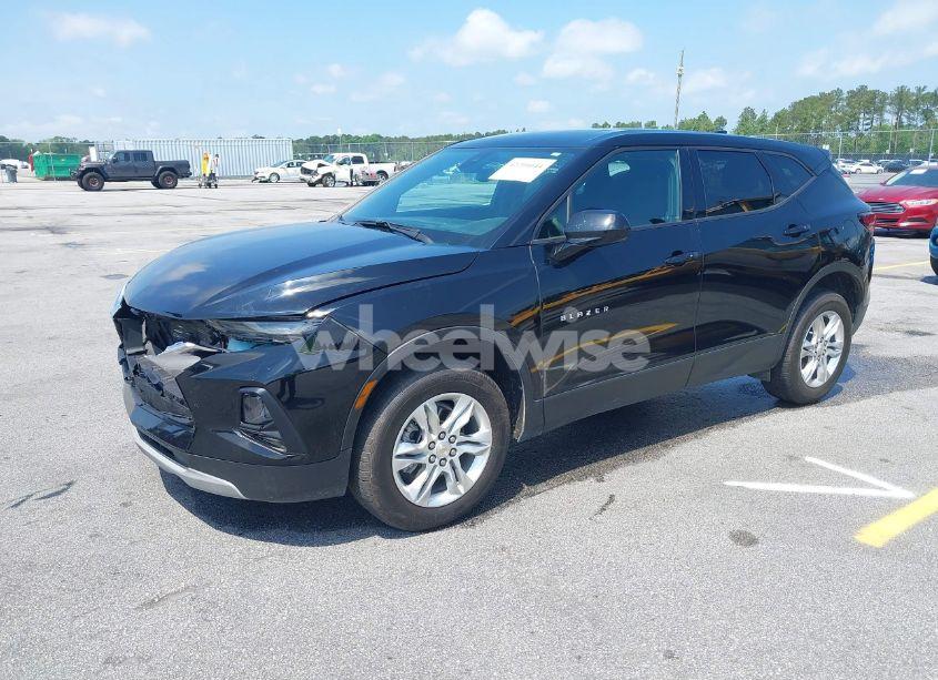 Photo 2 of 2022 Chevrolet Blazer FWD 2LT (VIN 3GNKBCR48NS192530)