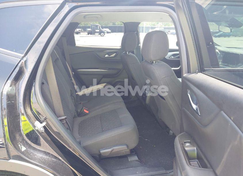 Photo 8 of 2022 Chevrolet Blazer FWD 2LT (VIN 3GNKBCR48NS192530)