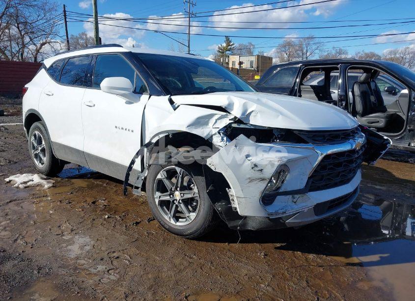 2025 Chevrolet Blazer FWD 2LT (VIN 3GNKBCR48SS166845) main photo