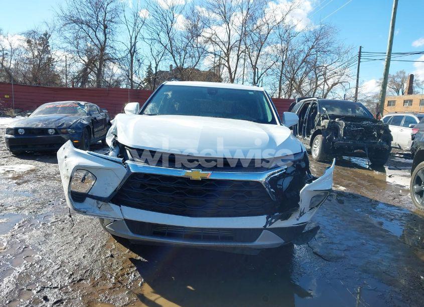 Photo 12 of 2025 Chevrolet Blazer FWD 2LT (VIN 3GNKBCR48SS166845)