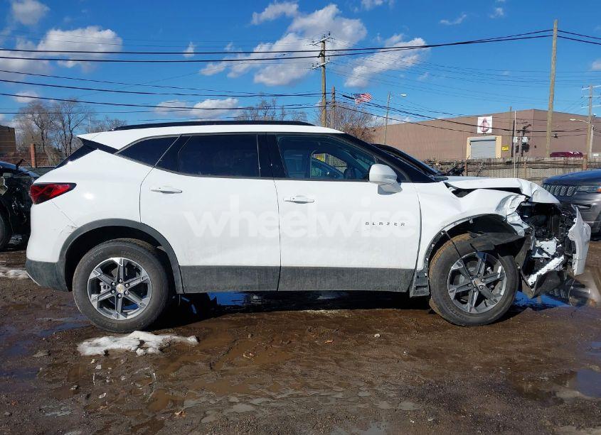 Photo 13 of 2025 Chevrolet Blazer FWD 2LT (VIN 3GNKBCR48SS166845)