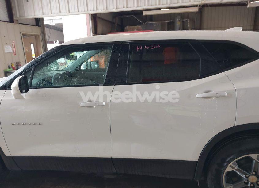 Photo 14 of 2025 Chevrolet Blazer FWD 2LT (VIN 3GNKBCR48SS171253)