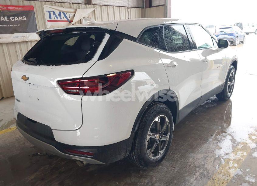 Photo 4 of 2025 Chevrolet Blazer FWD 2LT (VIN 3GNKBCR48SS171253)