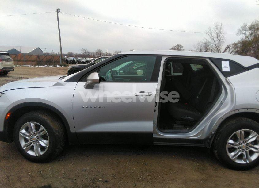 Photo 14 of 2021 Chevrolet Blazer FWD 2LT (VIN 3GNKBCR49MS571664)