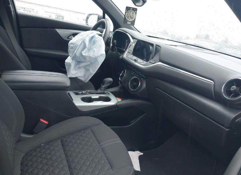 Photo 5 of 2022 Chevrolet Blazer FWD 2LT (VIN 3GNKBCR49NS234087)