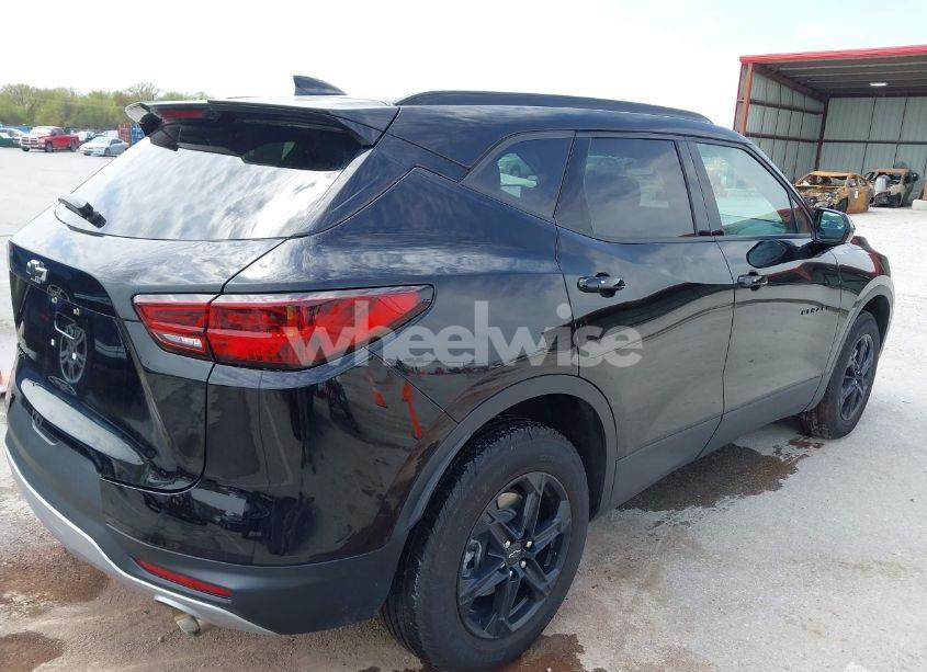 Photo 4 of 2023 Chevrolet Blazer FWD 2LT (VIN 3GNKBCR49PS185542)