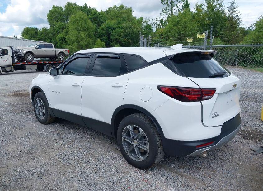 Photo 3 of 2023 Chevrolet Blazer FWD 2LT (VIN 3GNKBCR49PS188456)