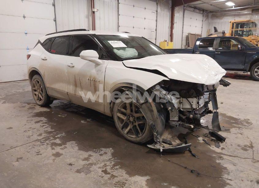 2024 Chevrolet Blazer FWD 2LT (VIN 3GNKBCR49RS165665) main photo