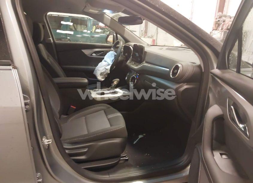 Photo 5 of 2025 Chevrolet Blazer FWD 2LT (VIN 3GNKBCR49SS113118)