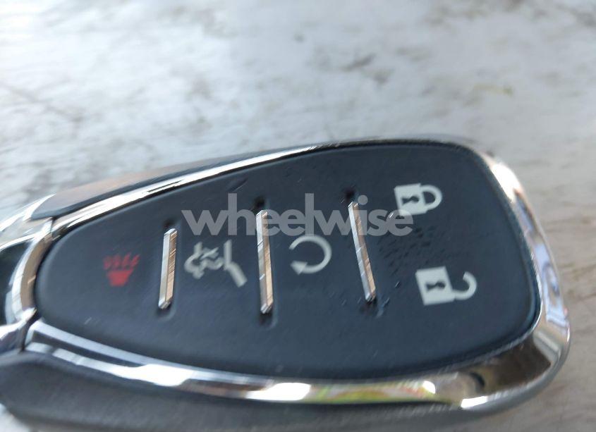 Photo 11 of 2020 Chevrolet Blazer FWD 2LT (VIN 3GNKBCR4XLS698213)