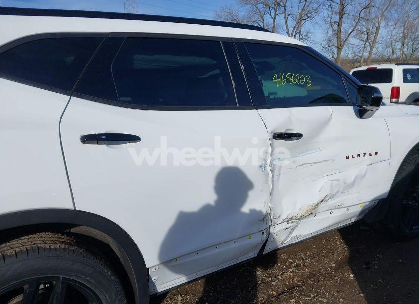 Photo 13 of 2020 Chevrolet Blazer FWD 2LT (VIN 3GNKBCR4XLS698213)