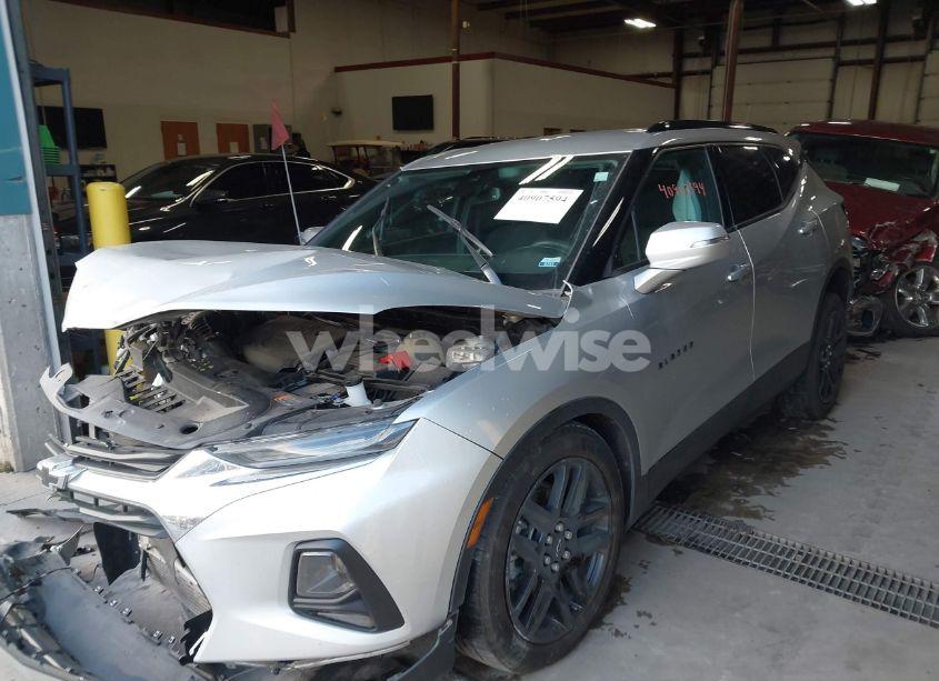 Photo 2 of 2022 Chevrolet Blazer FWD 2LT (VIN 3GNKBCR4XNS132734)