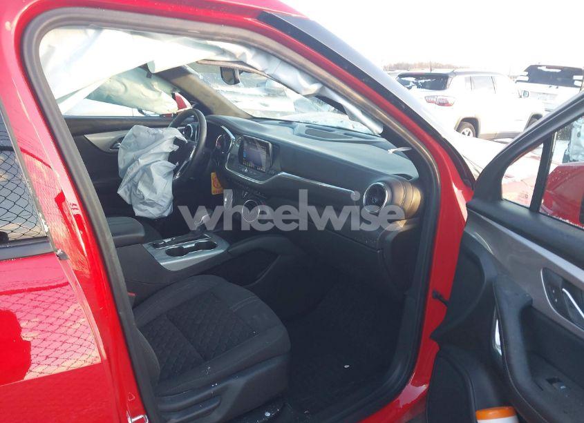 Photo 5 of 2022 Chevrolet Blazer FWD 2LT (VIN 3GNKBCR4XNS132832)