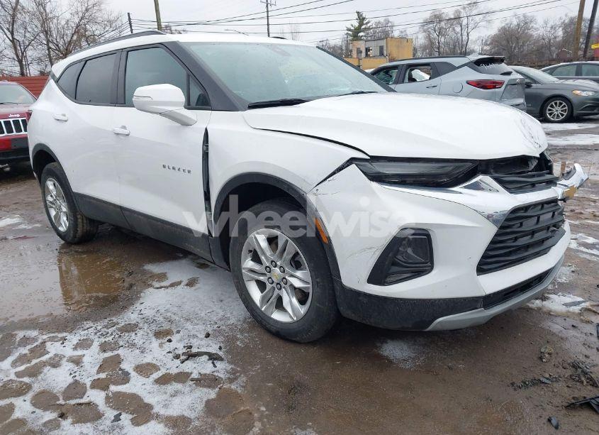 2022 Chevrolet Blazer FWD 2LT (VIN 3GNKBCR4XNS176233) main photo
