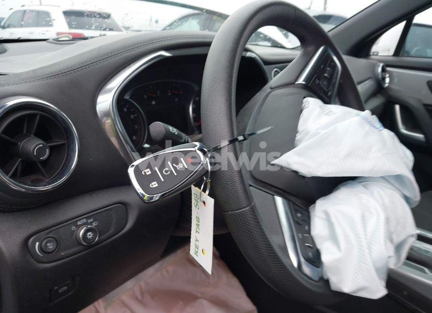 Photo 11 of 2022 Chevrolet Blazer FWD 2LT (VIN 3GNKBCR4XNS176233)