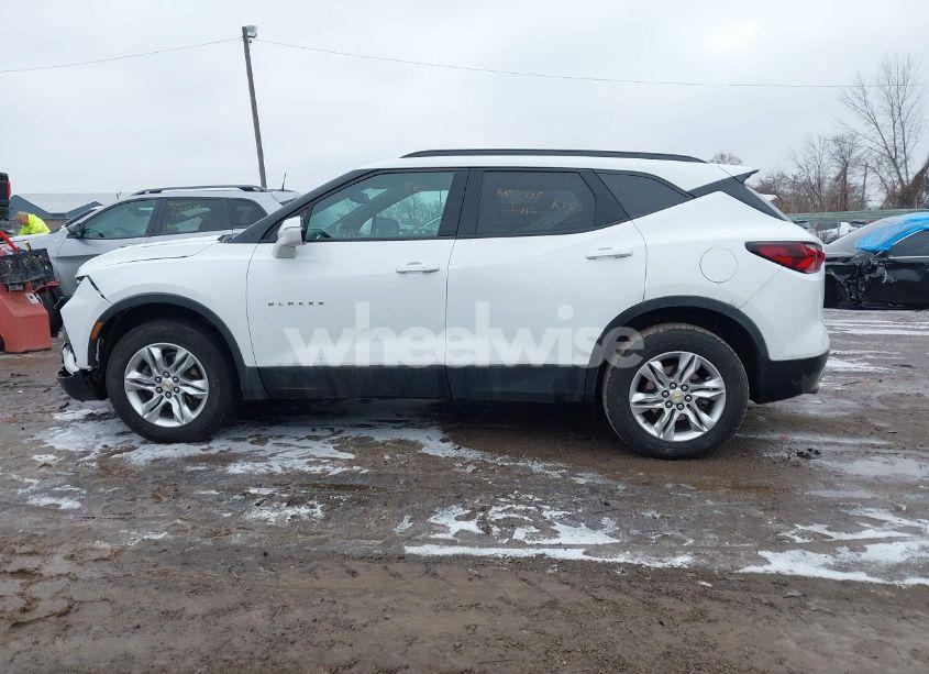 Photo 14 of 2022 Chevrolet Blazer FWD 2LT (VIN 3GNKBCR4XNS176233)