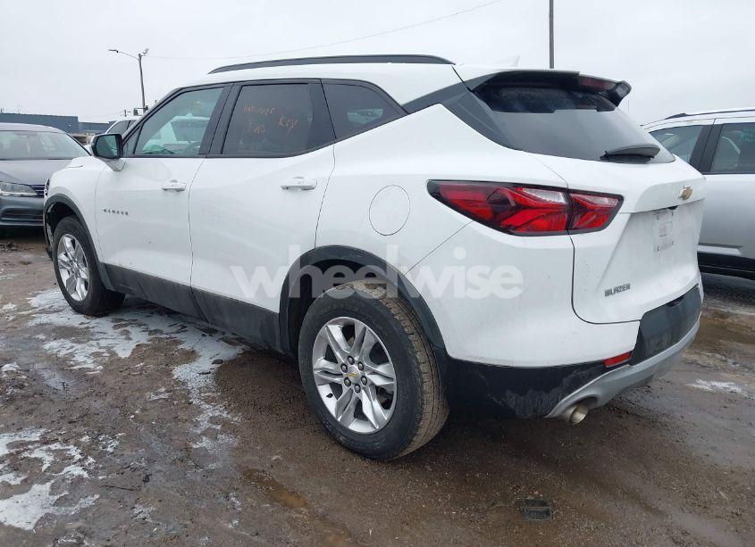 Photo 3 of 2022 Chevrolet Blazer FWD 2LT (VIN 3GNKBCR4XNS176233)