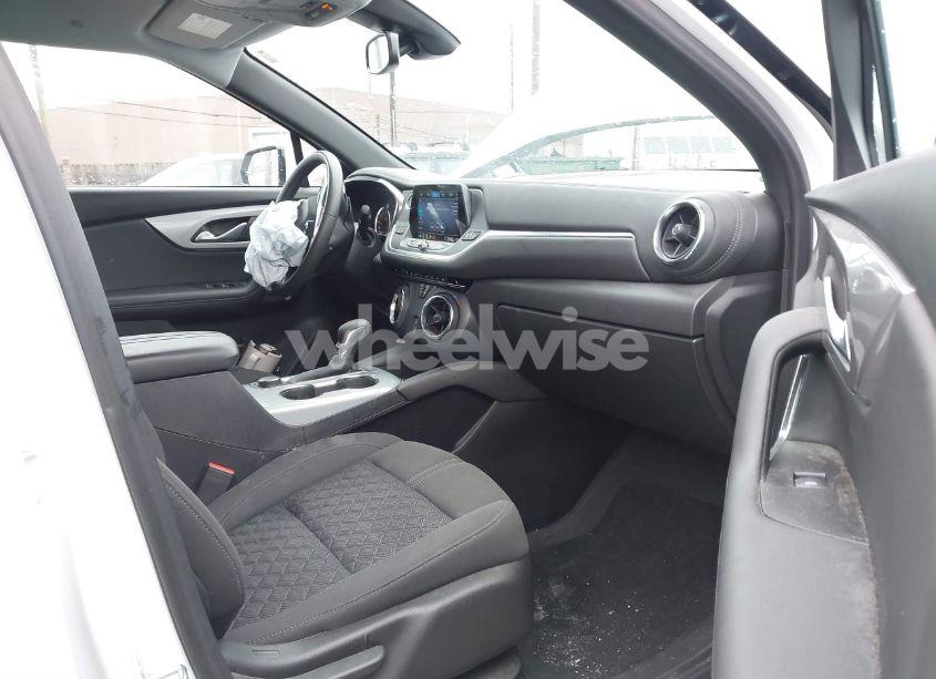 Photo 5 of 2022 Chevrolet Blazer FWD 2LT (VIN 3GNKBCR4XNS176233)