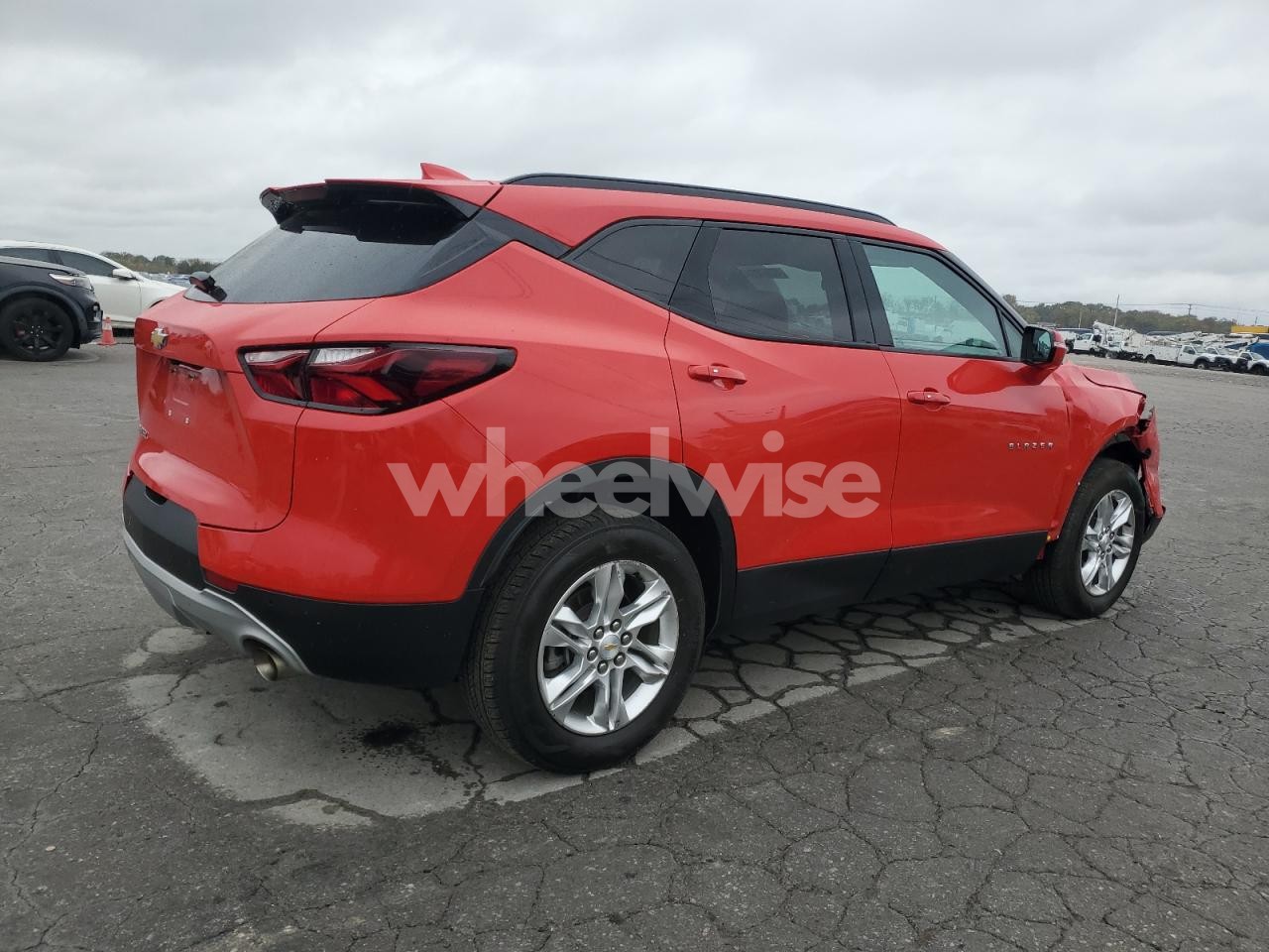 Photo 3 of 2022 CHEVROLET BLAZER 2LT (VIN 3GNKBCR4XNS203060)