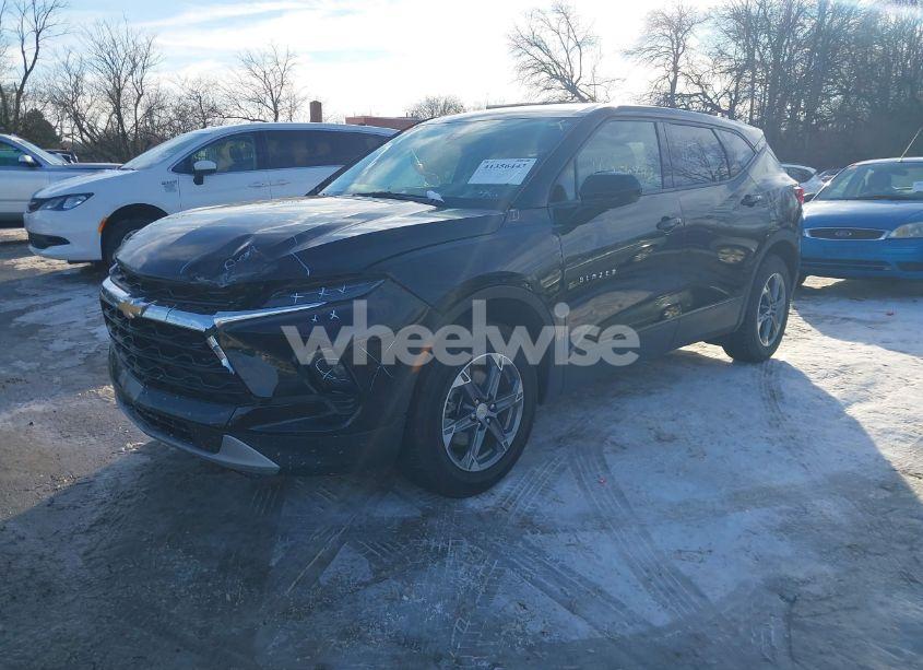 Photo 2 of 2023 Chevrolet Blazer FWD 2LT (VIN 3GNKBCR4XPS115984)