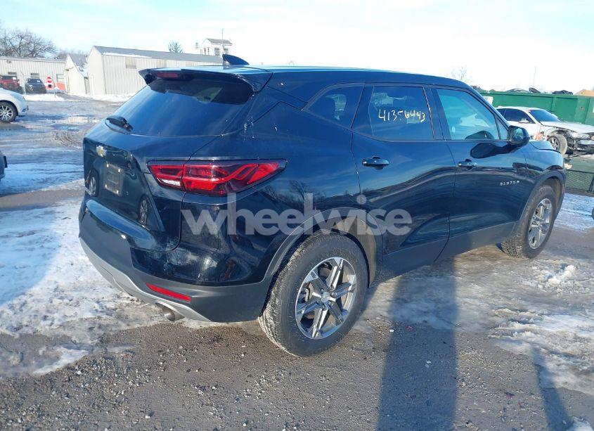 Photo 4 of 2023 Chevrolet Blazer FWD 2LT (VIN 3GNKBCR4XPS115984)