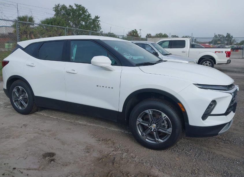 2023 Chevrolet Blazer FWD 2LT (VIN 3GNKBCR4XPS194931) main photo