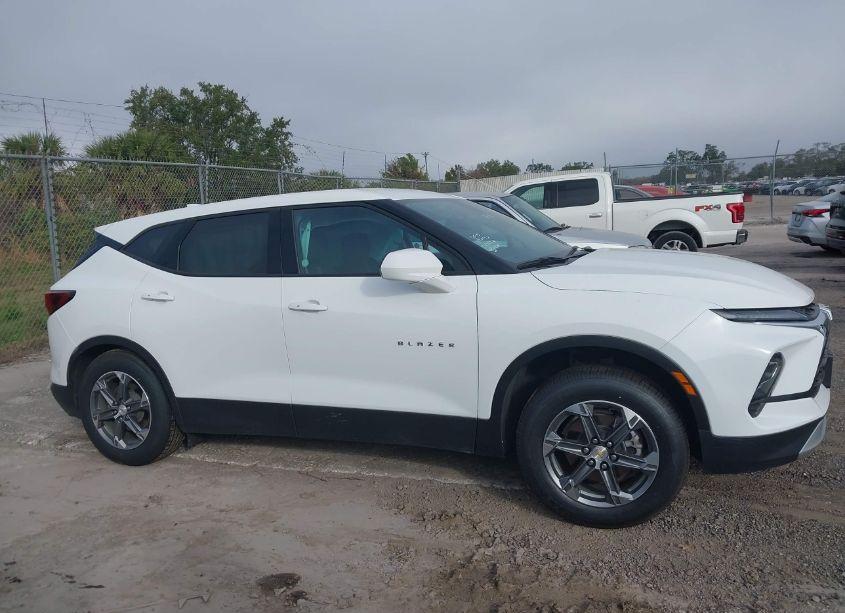 Photo 13 of 2023 Chevrolet Blazer FWD 2LT (VIN 3GNKBCR4XPS194931)