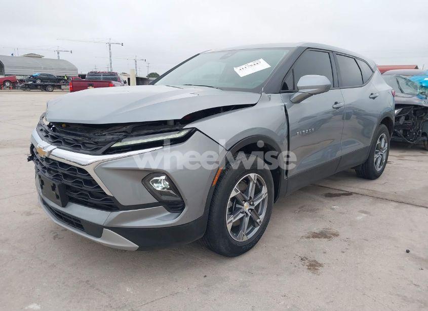 Photo 2 of 2023 Chevrolet Blazer FWD 2LT (VIN 3GNKBCR4XPS203904)