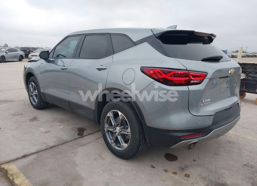 Photo 3 of 2023 Chevrolet Blazer FWD 2LT (VIN 3GNKBCR4XPS203904)