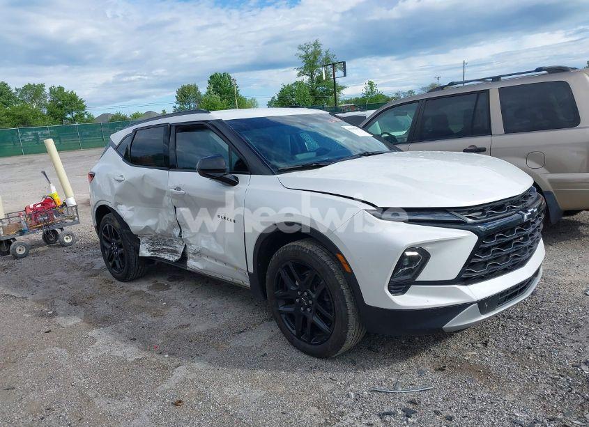 2023 Chevrolet Blazer FWD 2LT (VIN 3GNKBCR4XPS224431) main photo