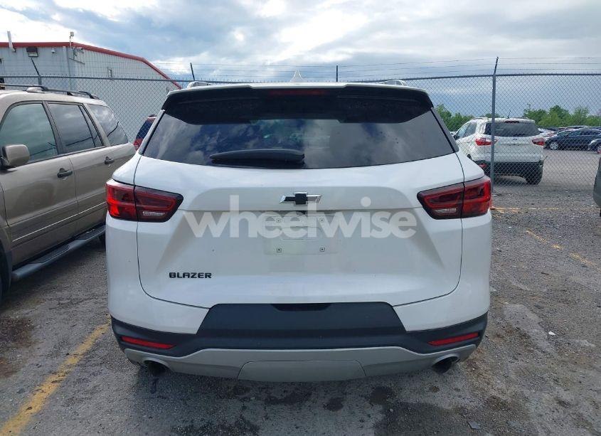 Photo 16 of 2023 Chevrolet Blazer FWD 2LT (VIN 3GNKBCR4XPS224431)