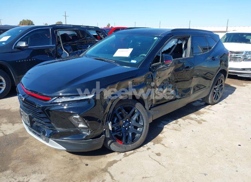 Photo 2 of 2024 Chevrolet Blazer FWD 2LT (VIN 3GNKBCR4XRS203887)