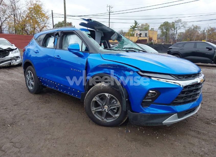 2024 Chevrolet Blazer 2LT (VIN 3GNKBCR4XRS272627) main photo