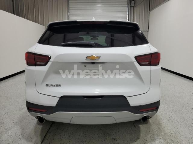 Photo 7 of 2025 CHEVROLET BLAZER 2LT (VIN 3GNKBCR4XSS173635)