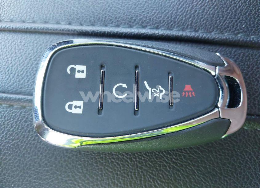 Photo 11 of 2020 Chevrolet Blazer FWD 2LT (VIN 3GNKBCRS0LS573140)