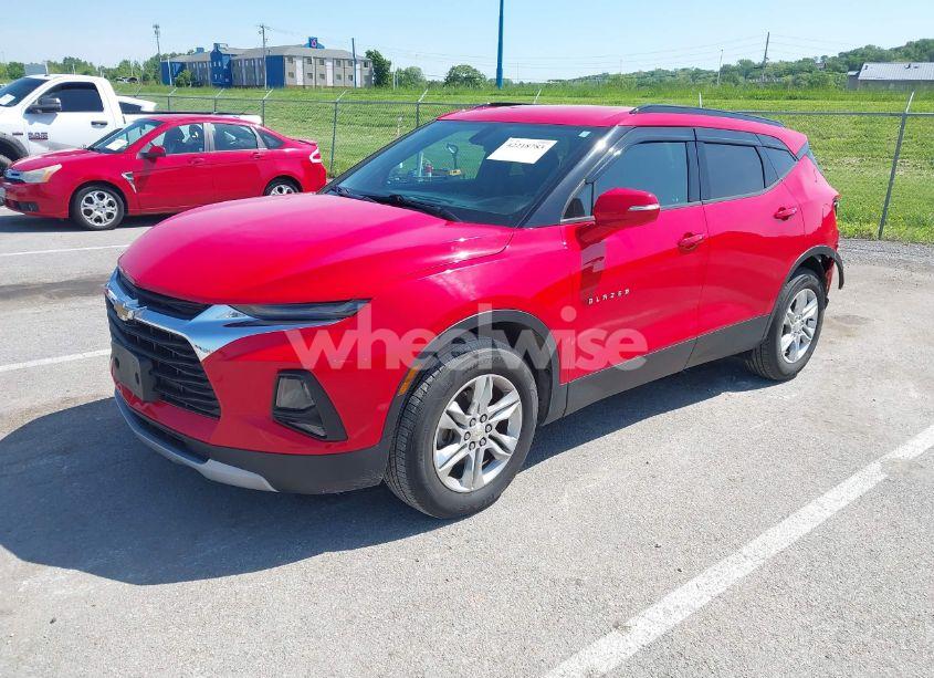 Photo 2 of 2020 Chevrolet Blazer FWD 2LT (VIN 3GNKBCRS0LS573140)