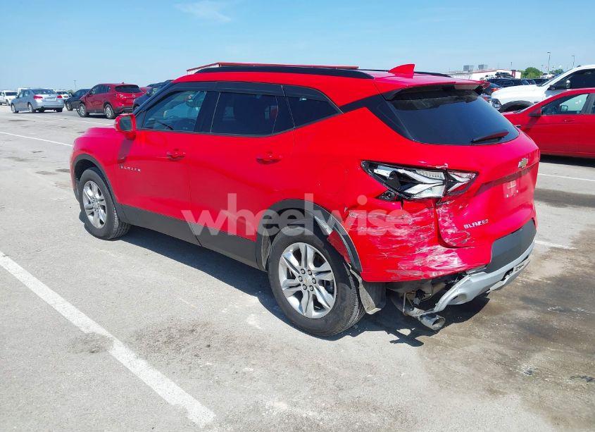 Photo 3 of 2020 Chevrolet Blazer FWD 2LT (VIN 3GNKBCRS0LS573140)