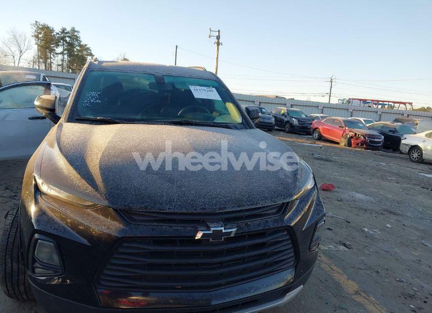 Photo 11 of 2020 Chevrolet Blazer FWD 2LT (VIN 3GNKBCRS0LS677255)