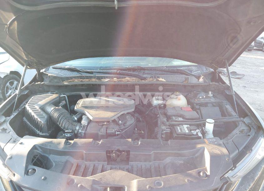 Photo 9 of 2020 Chevrolet Blazer FWD 2LT (VIN 3GNKBCRS0LS677255)