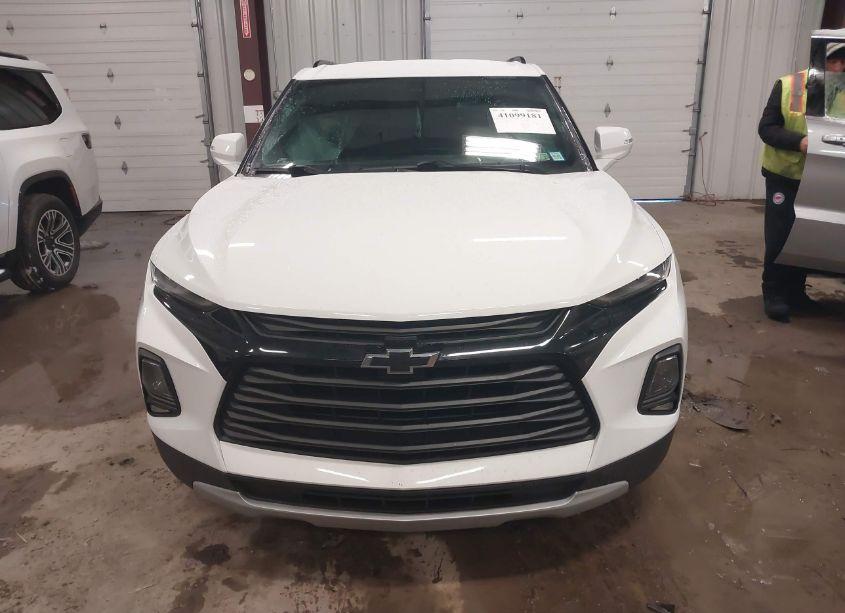 Photo 12 of 2020 Chevrolet Blazer FWD 2LT (VIN 3GNKBCRS0LS681323)