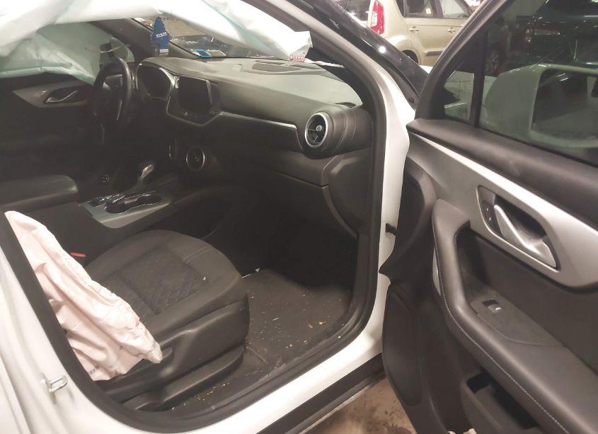 Photo 5 of 2020 Chevrolet Blazer FWD 2LT (VIN 3GNKBCRS0LS681323)