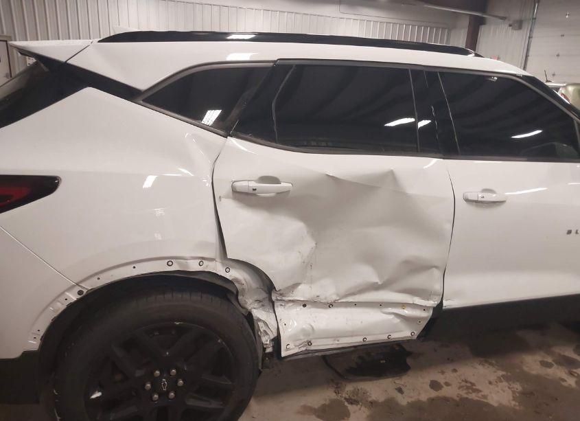 Photo 6 of 2020 Chevrolet Blazer FWD 2LT (VIN 3GNKBCRS0LS681323)