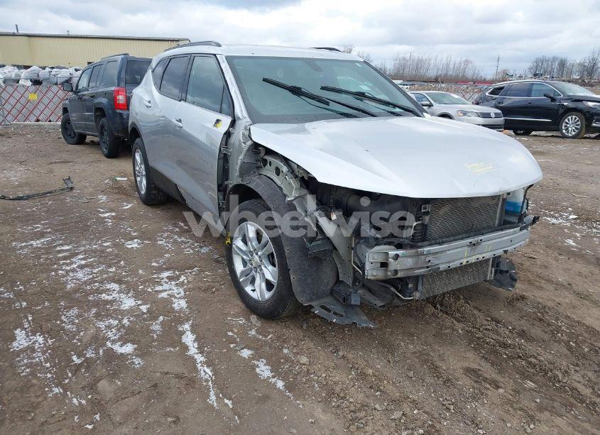 2020 Chevrolet Blazer FWD 2LT (VIN 3GNKBCRS1LS637802) main photo