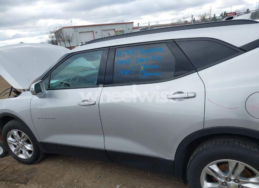 Photo 15 of 2020 Chevrolet Blazer FWD 2LT (VIN 3GNKBCRS1LS637802)