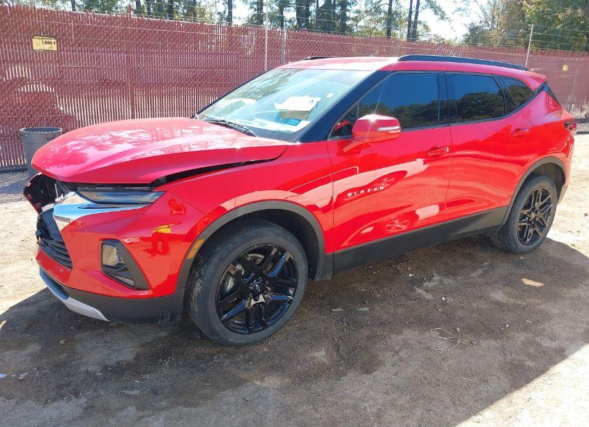 Photo 2 of 2020 Chevrolet Blazer FWD 2LT (VIN 3GNKBCRS1LS692170)