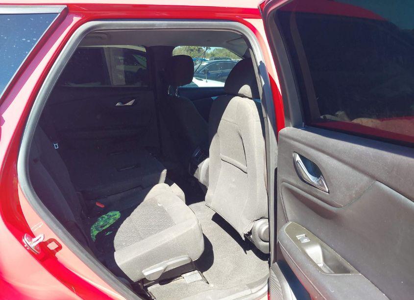 Photo 8 of 2020 Chevrolet Blazer FWD 2LT (VIN 3GNKBCRS1LS692170)