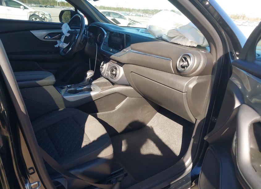Photo 5 of 2020 Chevrolet Blazer FWD 2LT (VIN 3GNKBCRS1LS729234)