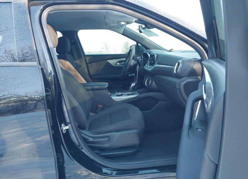 Photo 5 of 2021 Chevrolet Blazer FWD 2LT (VIN 3GNKBCRS1MS518097)